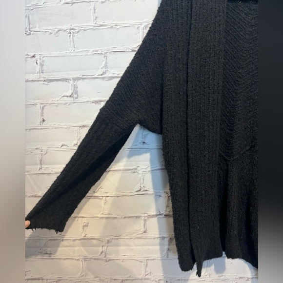 Sleeping on Snow Merino wool Dark Gray Slouchy open front Cardigan Size Small - Picture 3 of 7